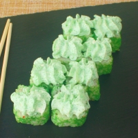 Ролл Сякэ Икура